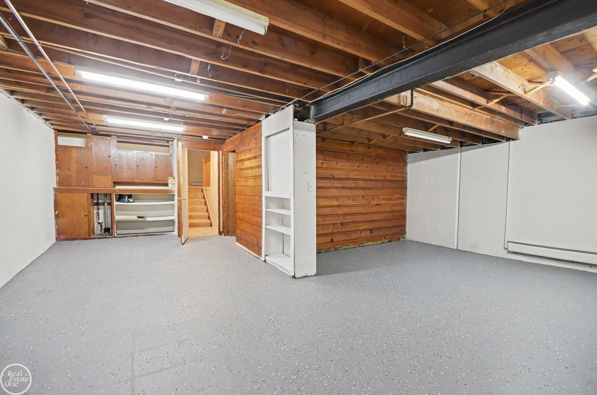 2959 Rambling Way Bloomfield Hills, MI 48302 - Photo 24 of 32 Gallery Image 24