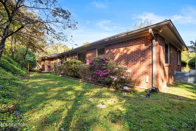 $425,000 | 4920 Shady Dell Trail, Knoxville, TN 37914