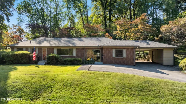 $425,000 | 4920 Shady Dell Trail, Knoxville, TN 37914