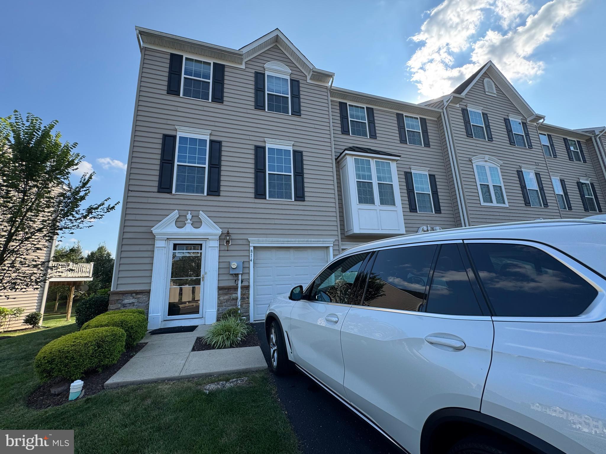 814 Susan Circle North Wales, PA 19454 - Photo 2 of 39 a house view with a garden space