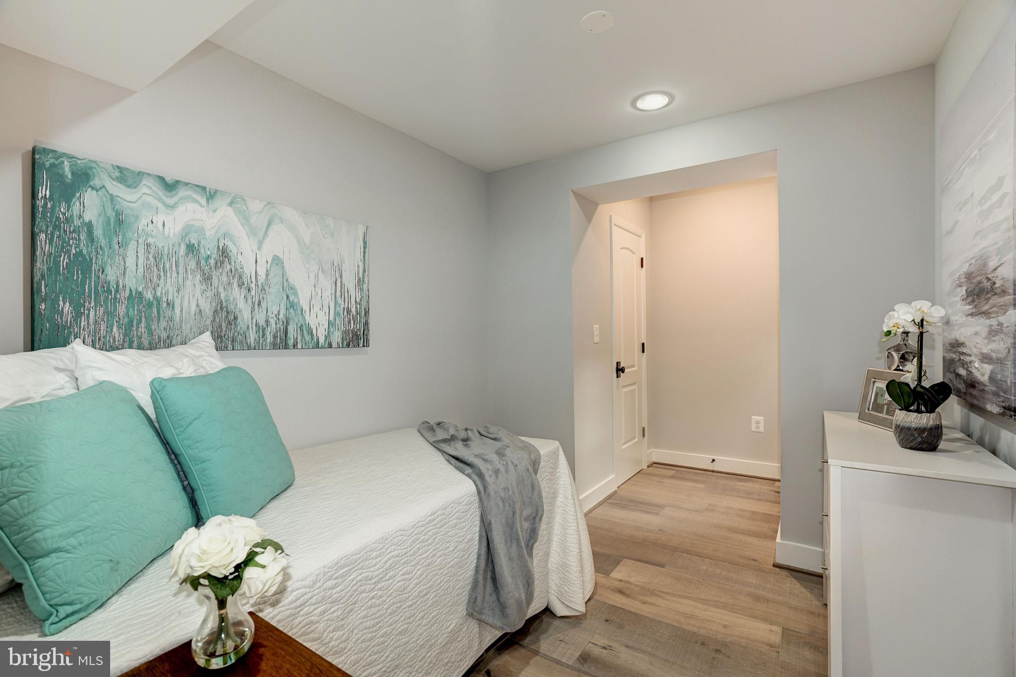 329 K Street Northeast Washington, DC 20002 - Photo 13 of 37