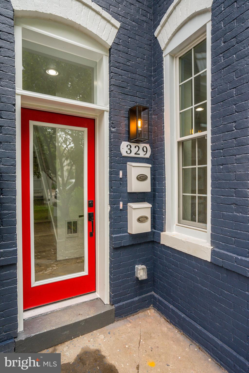 329 K Street Northeast Washington, DC 20002 - Photo 3 of 37