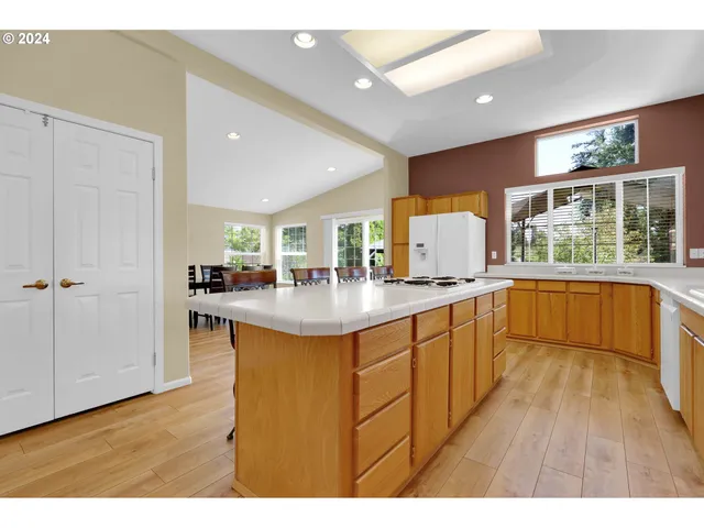 $275,000 | 85961 Edenvale Road, Unit 74, Pleasant Hill, OR 97455