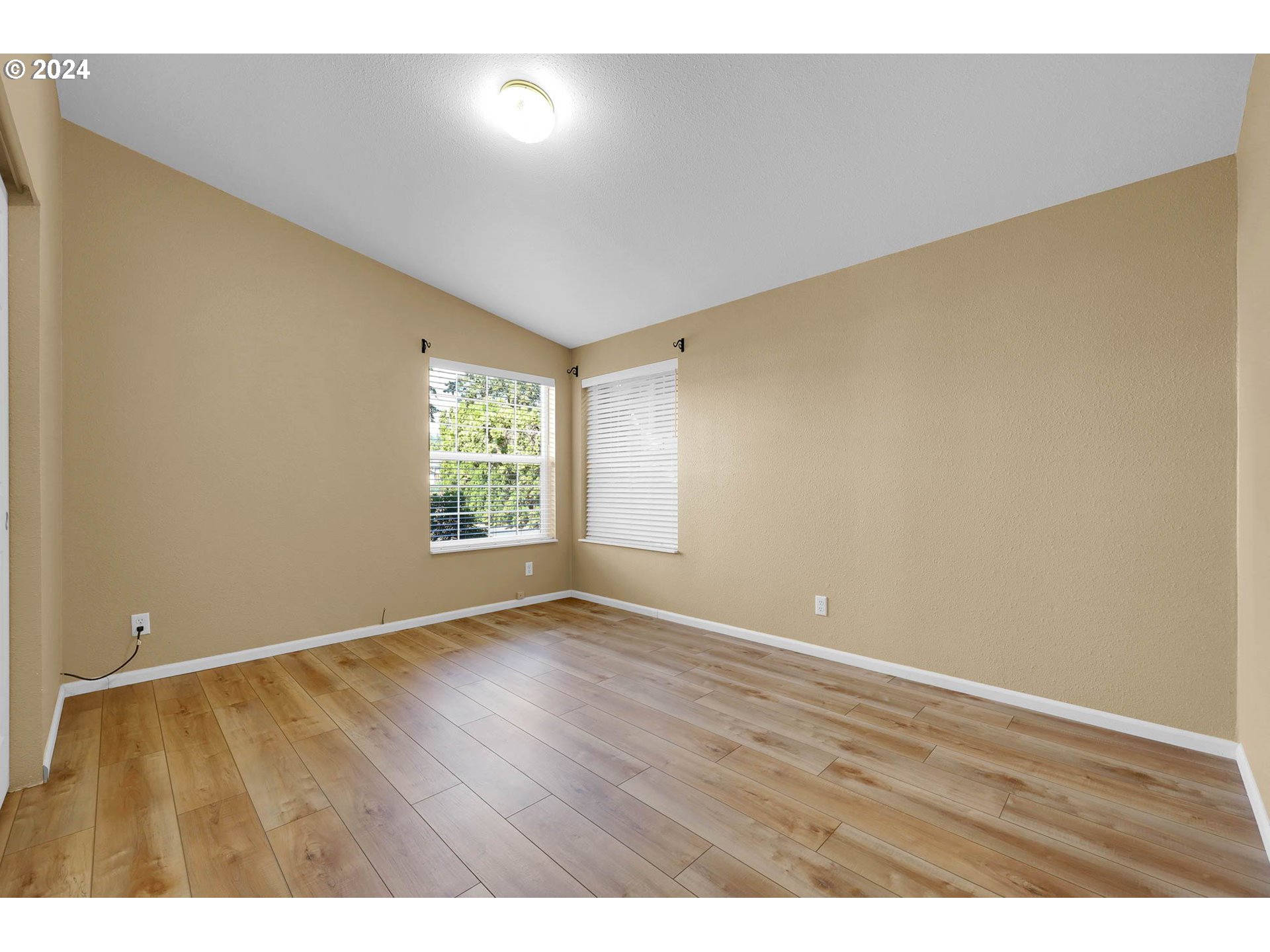 85961 Edenvale Road, Unit 74 Pleasant Hill, OR 97455 - Photo 17 of 31