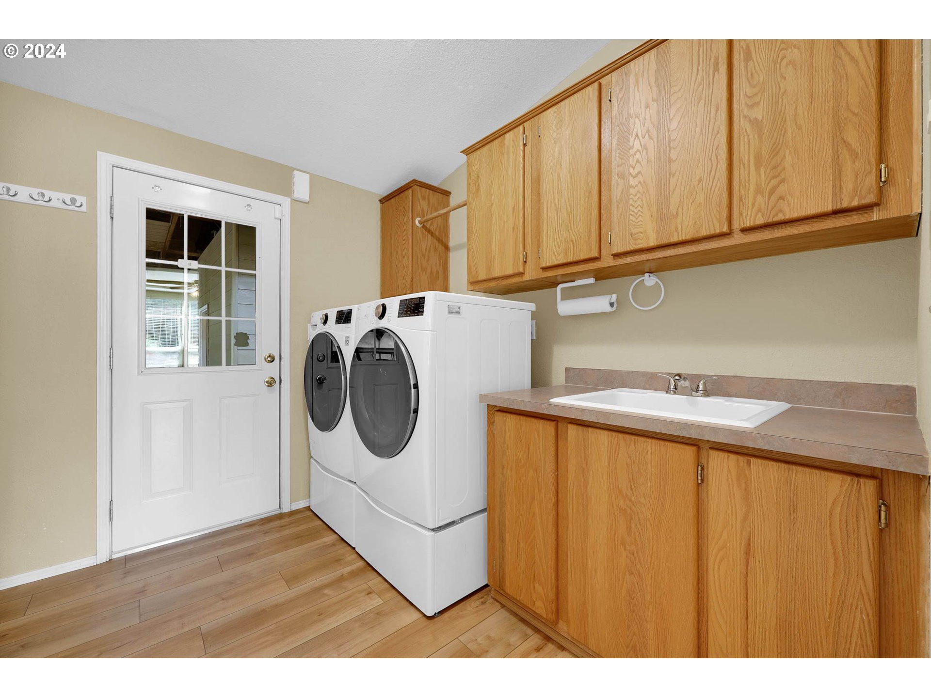 85961 Edenvale Road, Unit 74 Pleasant Hill, OR 97455 - Photo 22 of 31