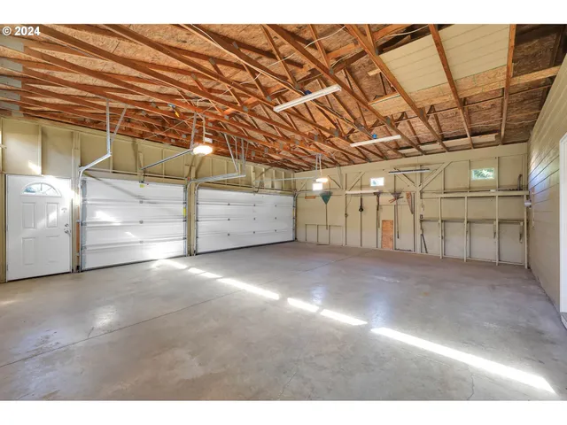 $275,000 | 85961 Edenvale Road, Unit 74, Pleasant Hill, OR 97455