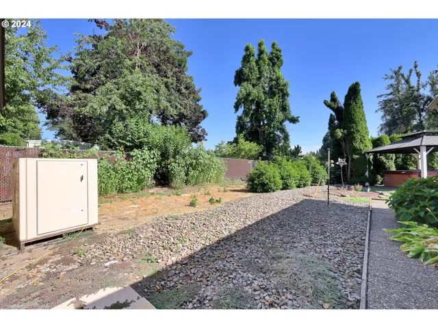 $275,000 | 85961 Edenvale Road, Unit 74, Pleasant Hill, OR 97455
