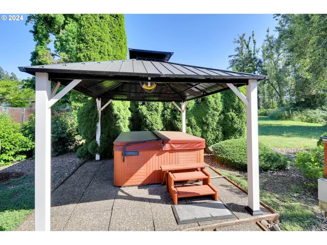 $275,000 | 85961 Edenvale Road, Unit 74, Pleasant Hill, OR 97455