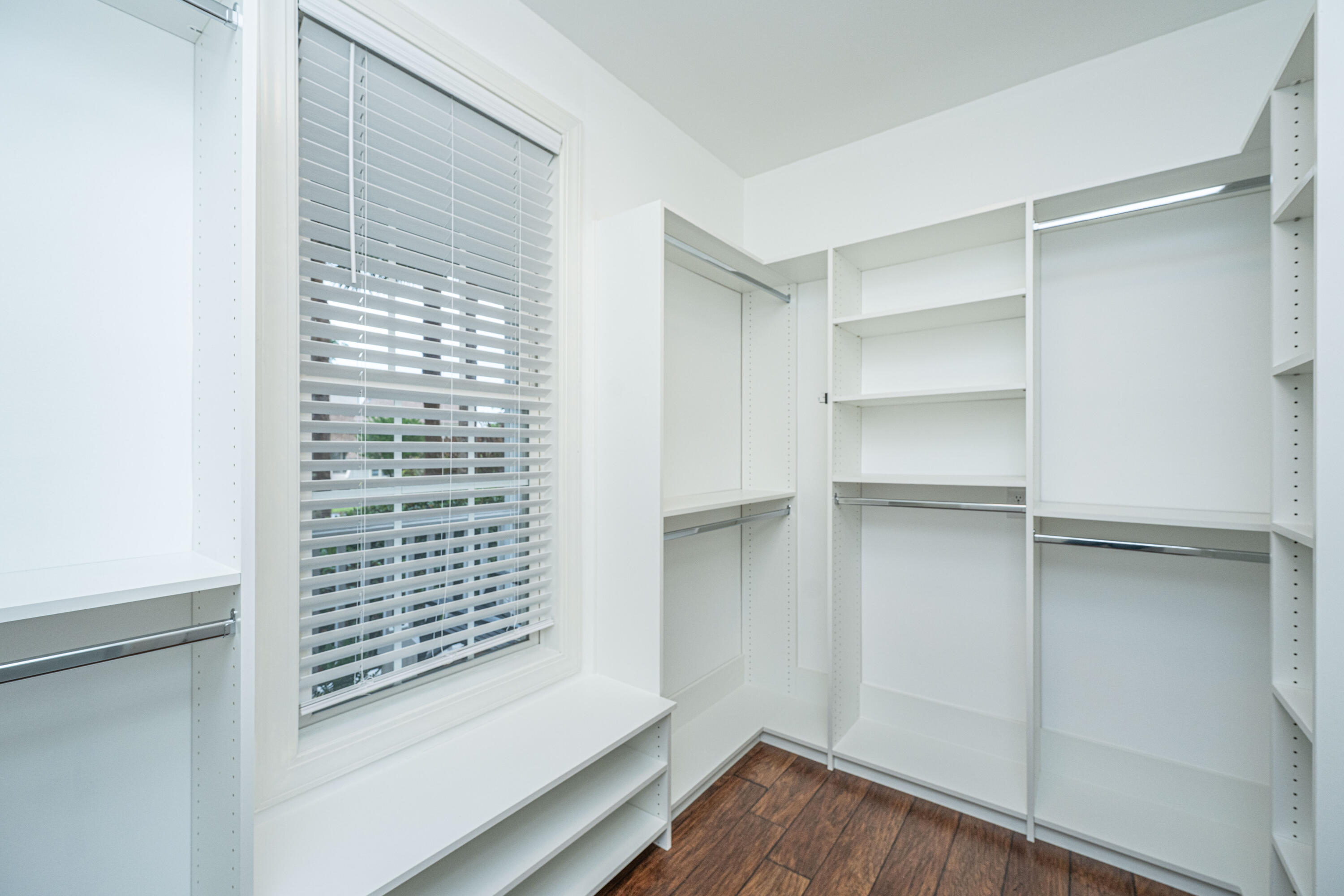 23 Forde Row Charleston, SC 29412 - Photo 27 of 44 Primary custom closet