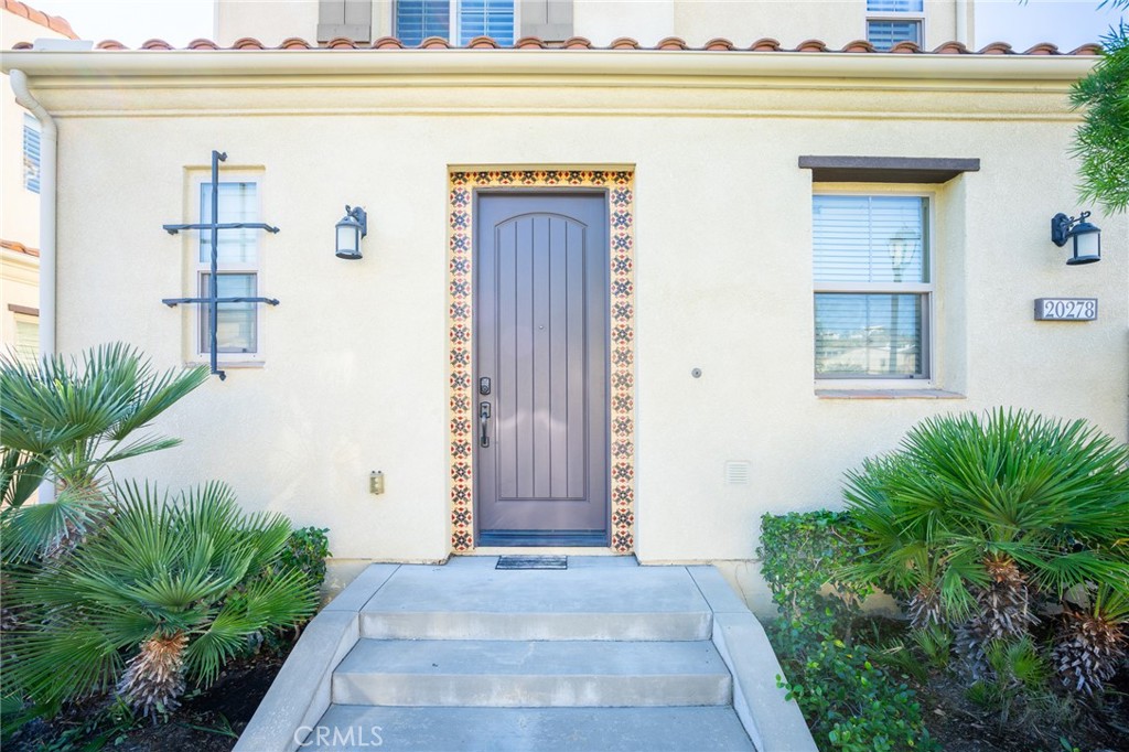 20278 Pienza Lane Porter Ranch, CA 91326 - Photo 8 of 28 Gallery Image 8