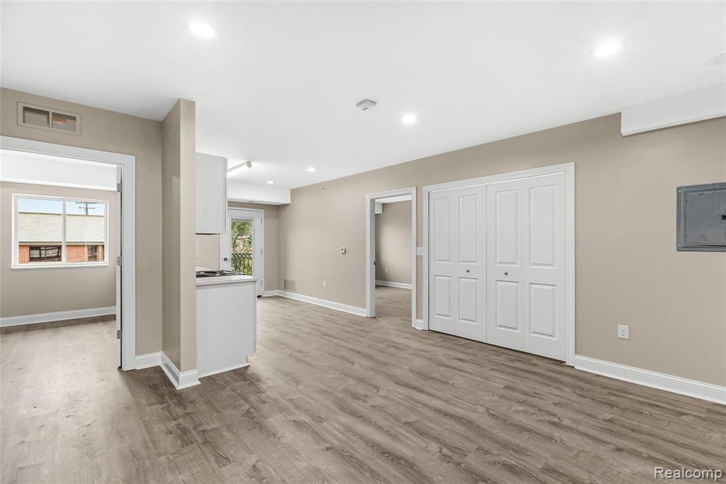 134 West University Drive, Unit 303 Rochester, MI 48307 - Photo 11 of 19