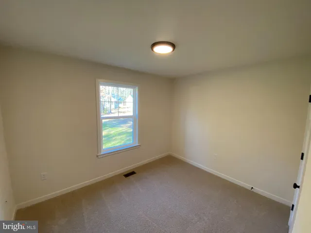 $1,895 | 54 Azalea Way, Colonial Beach, VA 22443