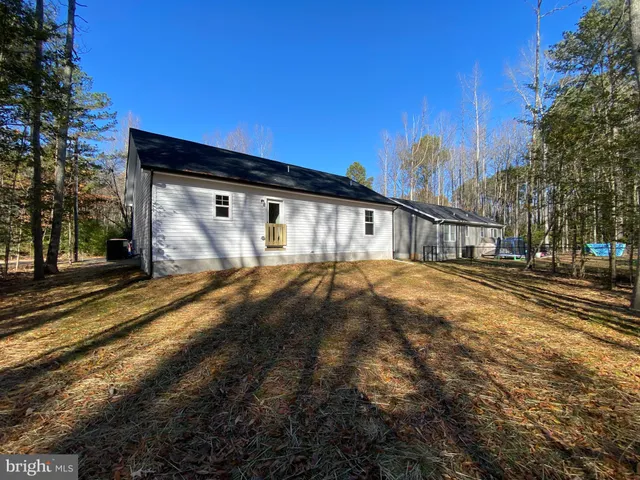 $1,895 | 54 Azalea Way, Colonial Beach, VA 22443