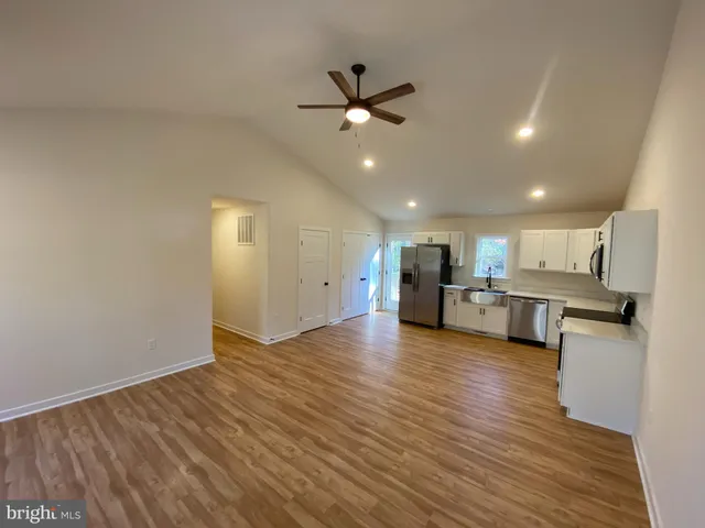 $1,895 | 54 Azalea Way, Colonial Beach, VA 22443