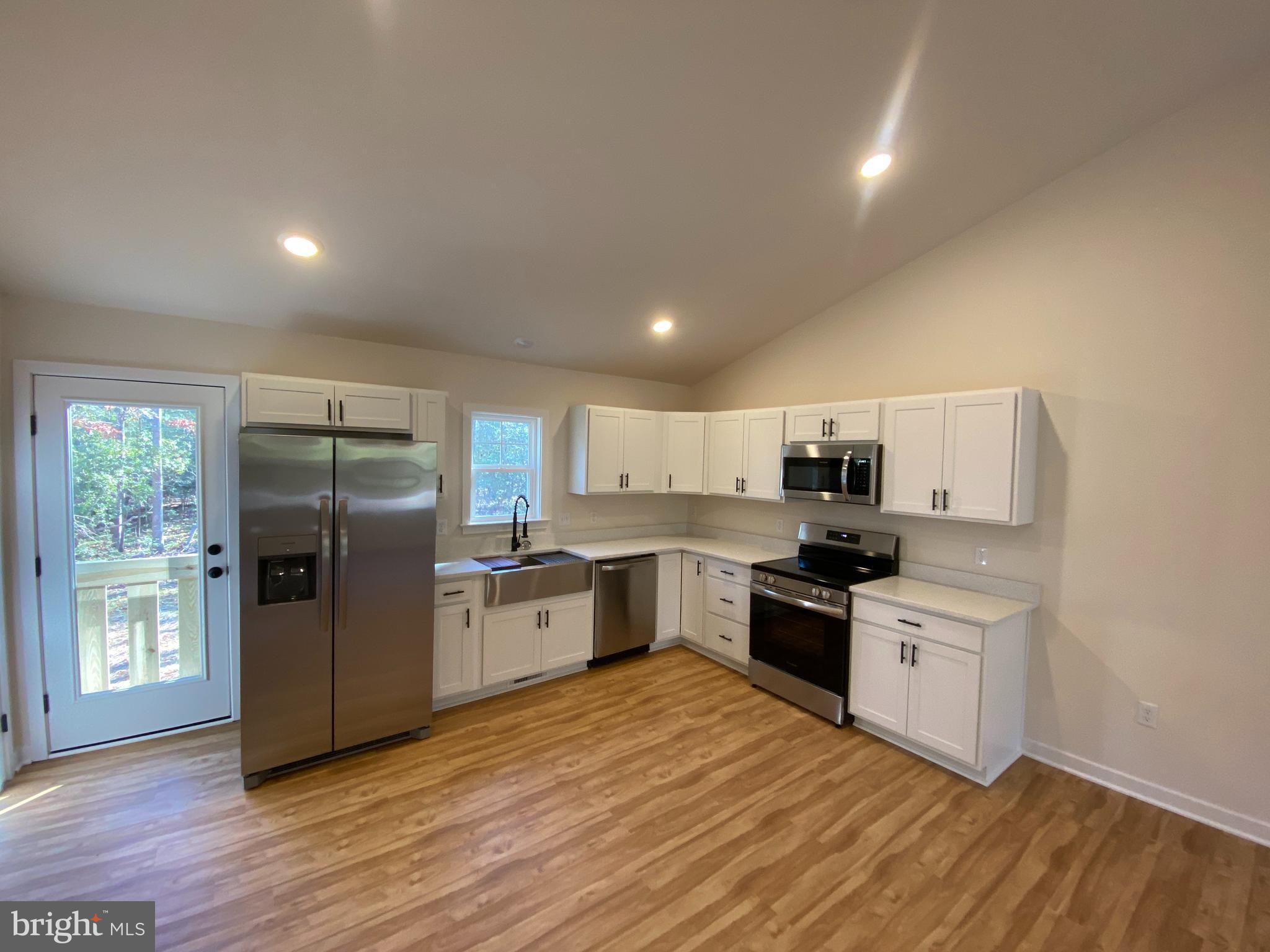 54 Azalea Way Colonial Beach, VA 22443 - Photo 4 of 26