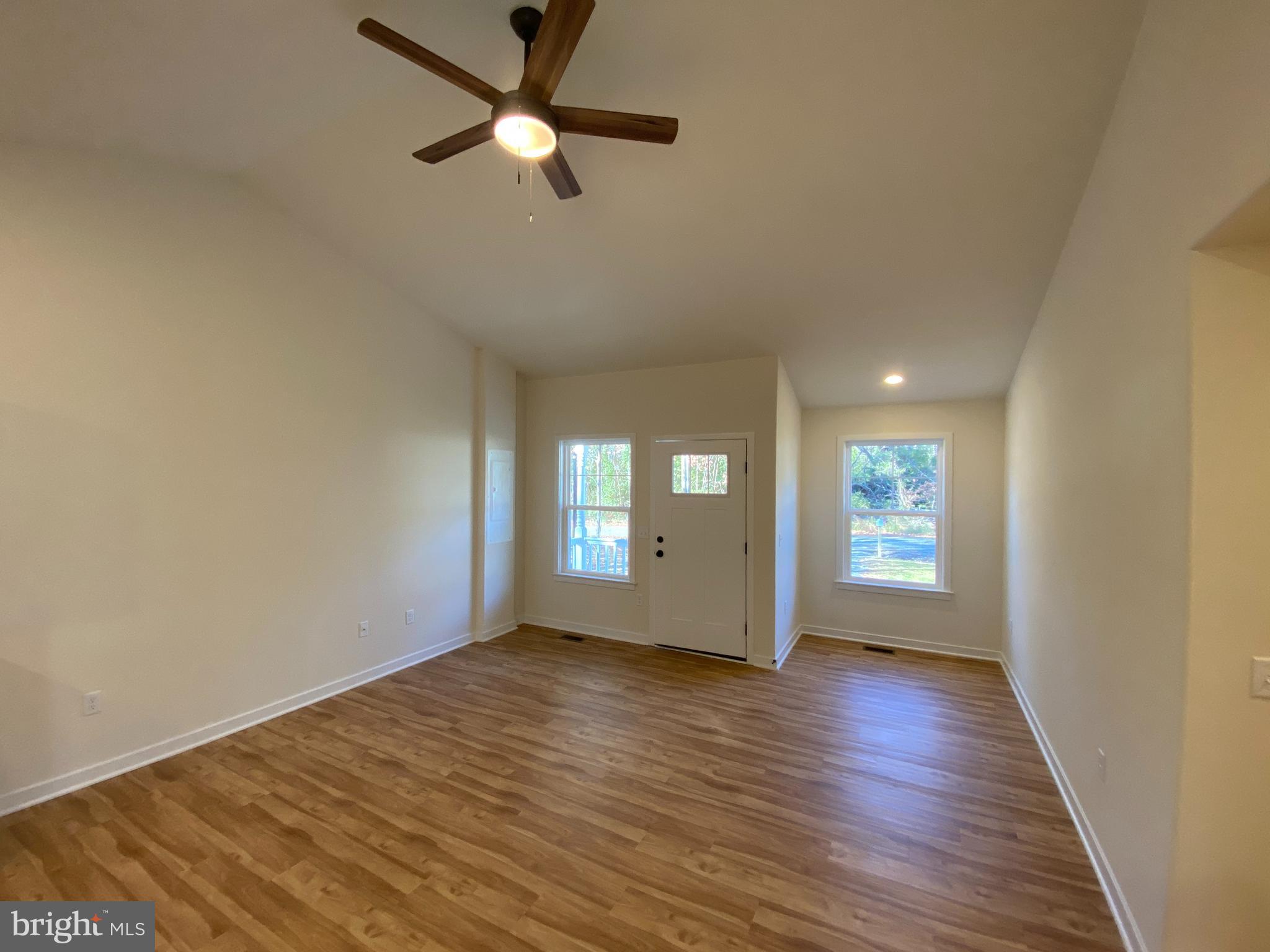 54 Azalea Way Colonial Beach, VA 22443 - Photo 5 of 26