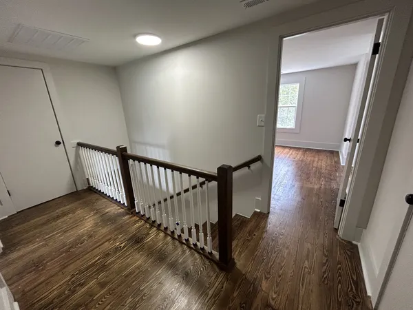 $529,000 | 810 West Lincoln Street, Tullahoma, TN 37388