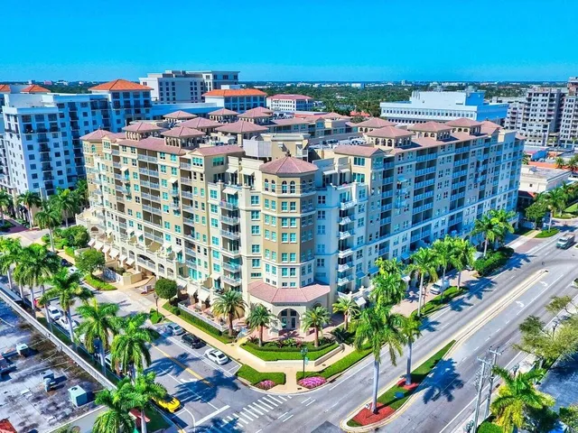 $3,100 | 99 Southeast Mizner Boulevard, Unit 423, Boca Raton, FL 33432