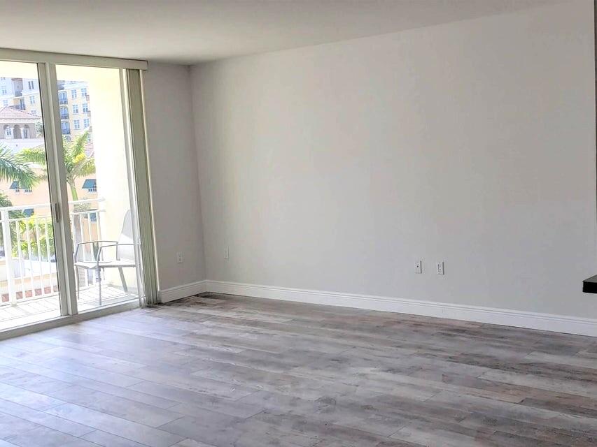 99 Southeast Mizner Boulevard, Unit 423 Boca Raton, FL 33432 - Photo 13 of 27 Partial LR 20210228102404268787000000-o