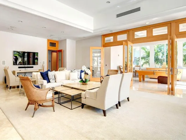 $3,100 | 99 Southeast Mizner Boulevard, Unit 423, Boca Raton, FL 33432