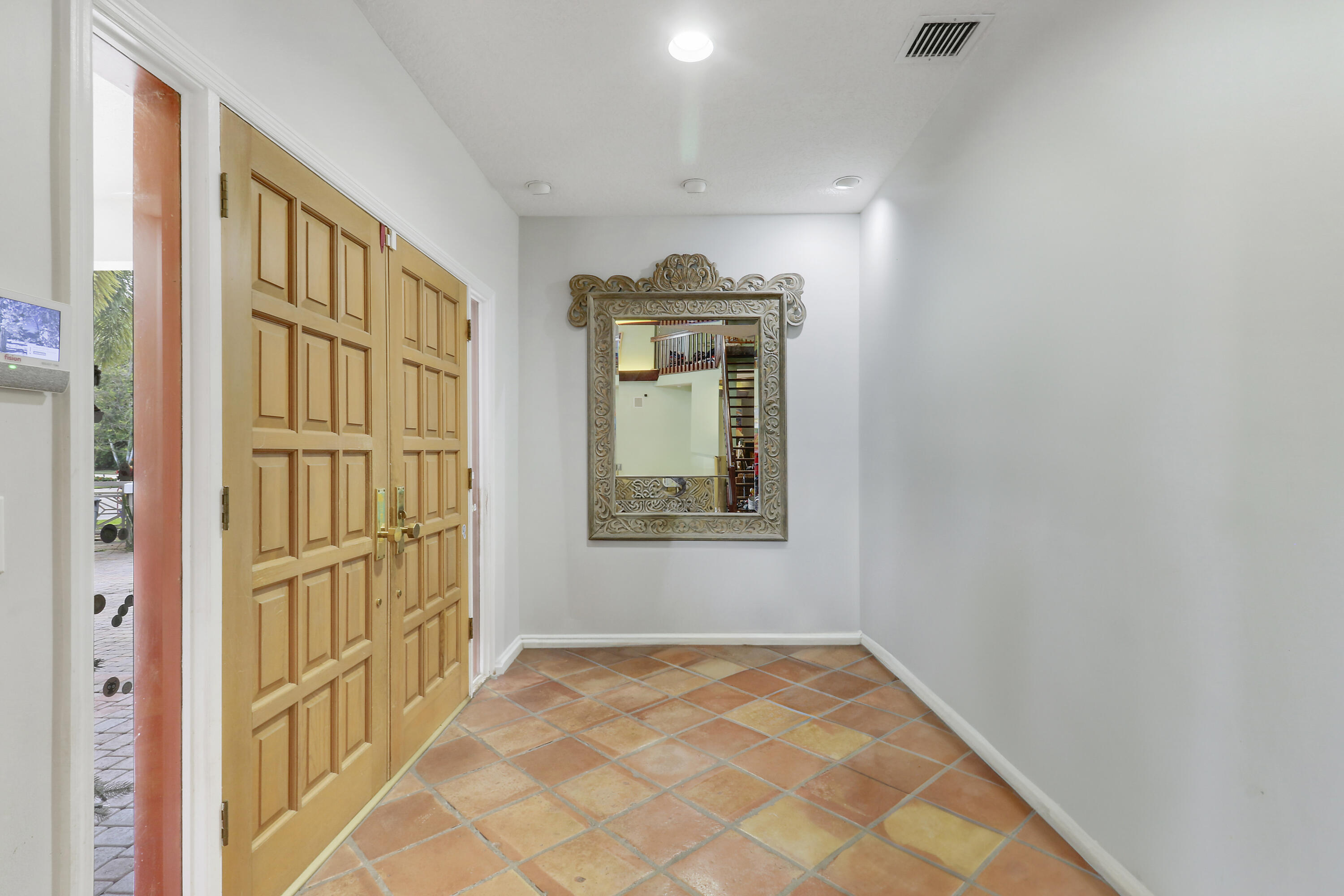 204 Chinook Lane Jupiter, FL 33458 - Photo 14 of 30 Declutter-9