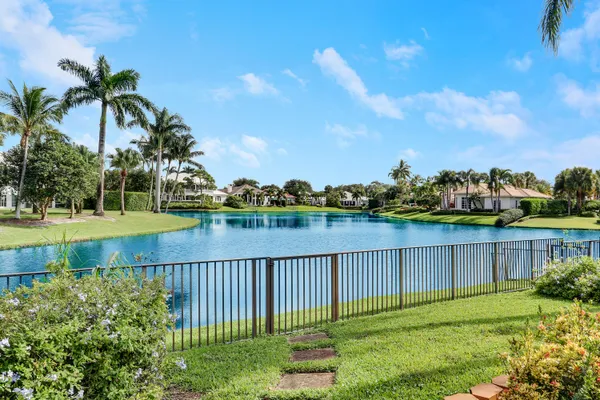 $2,250,000 | 204 Chinook Lane, Jupiter, FL 33458