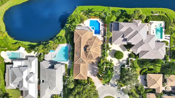 $2,250,000 | 204 Chinook Lane, Jupiter, FL 33458