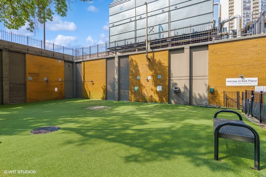 655 West Irving Park Road, Unit 3804 Chicago, IL 60613 - Photo 7 of 8 a view of a back yard