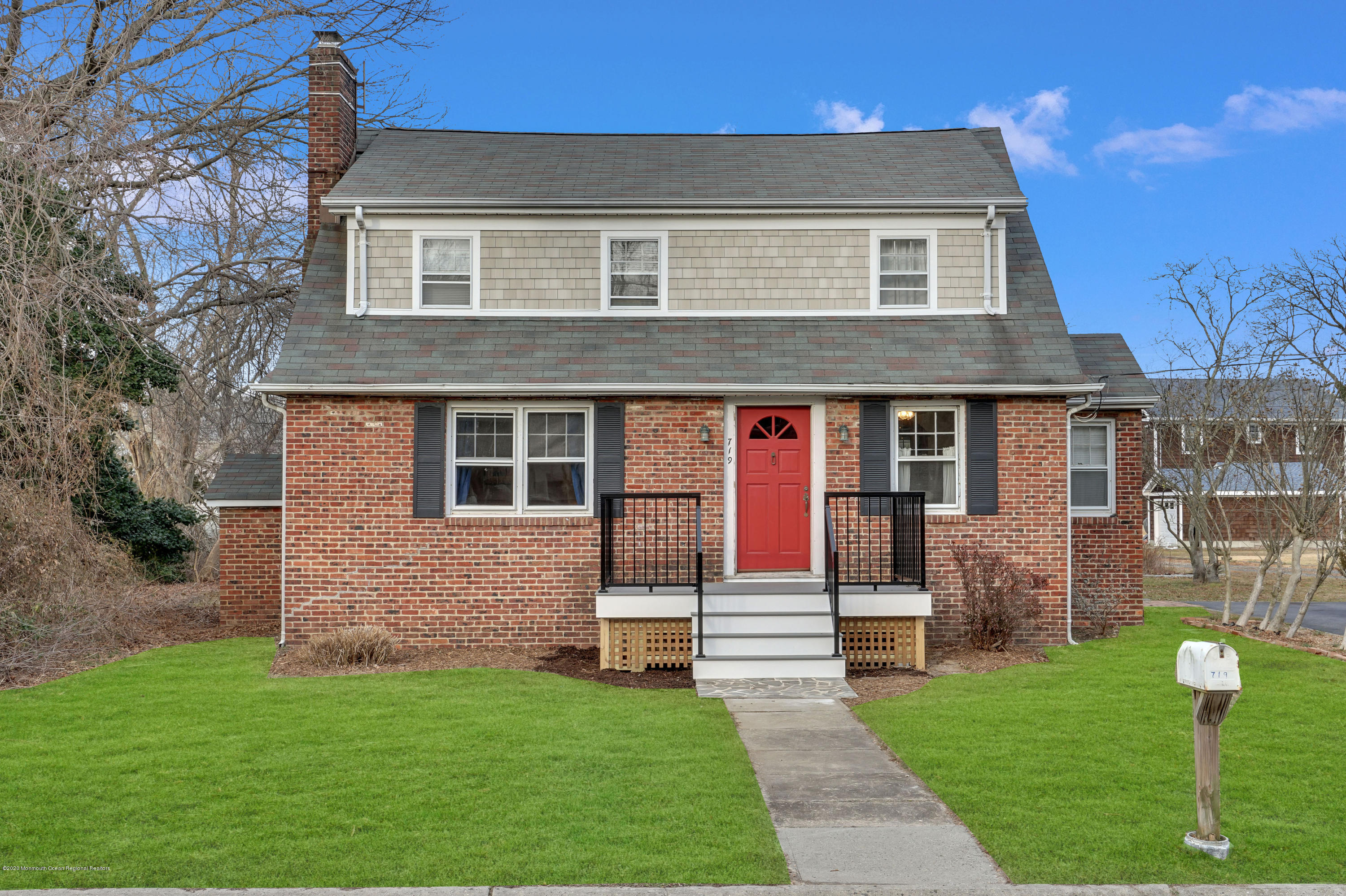719 Howe Street Point Pleasant, NJ 08742 - Photo 1 of 28 001_dsc03383_1b
