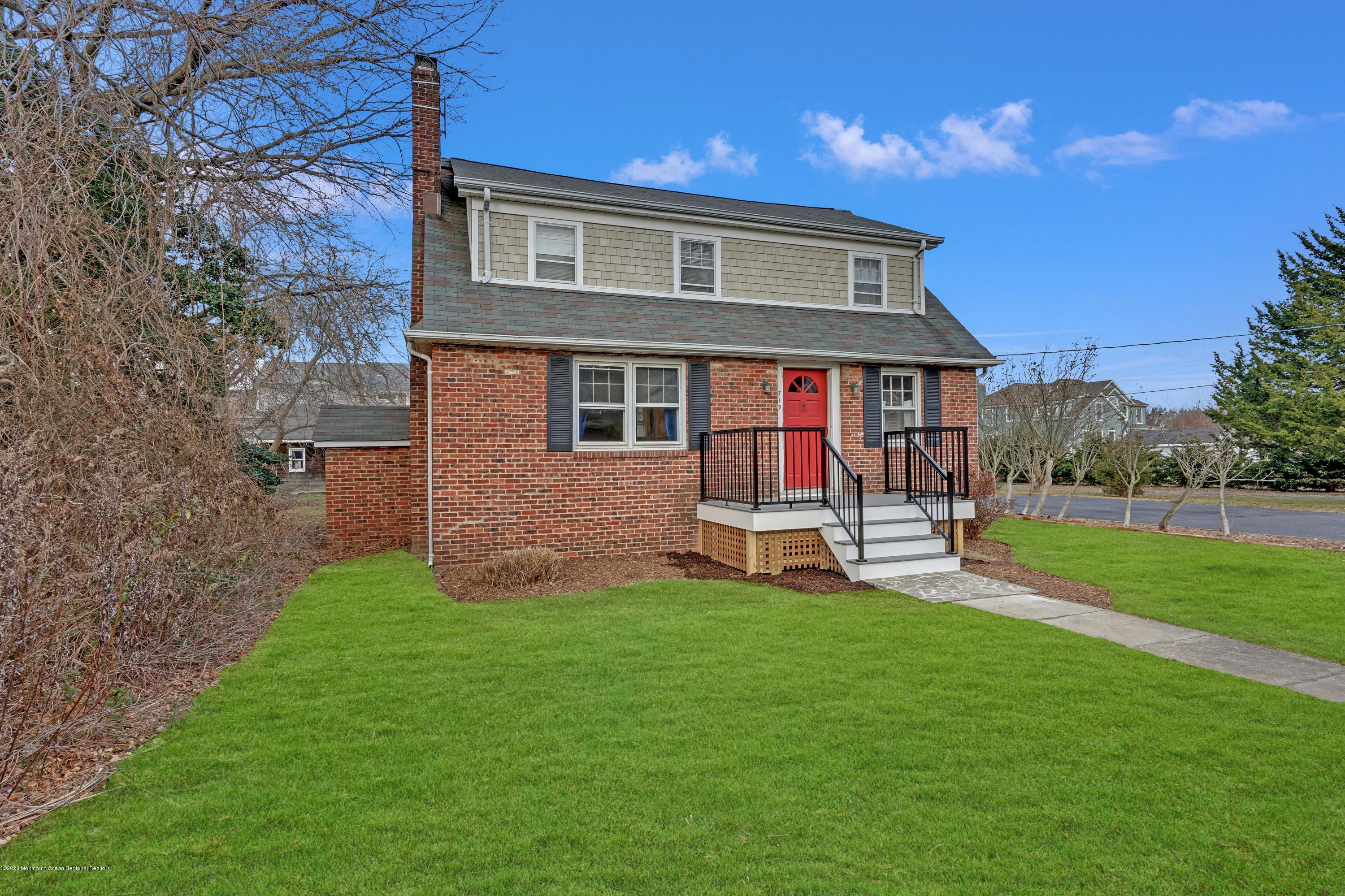 719 Howe Street Point Pleasant, NJ 08742 - Photo 2 of 28 002_dsc03368_1
