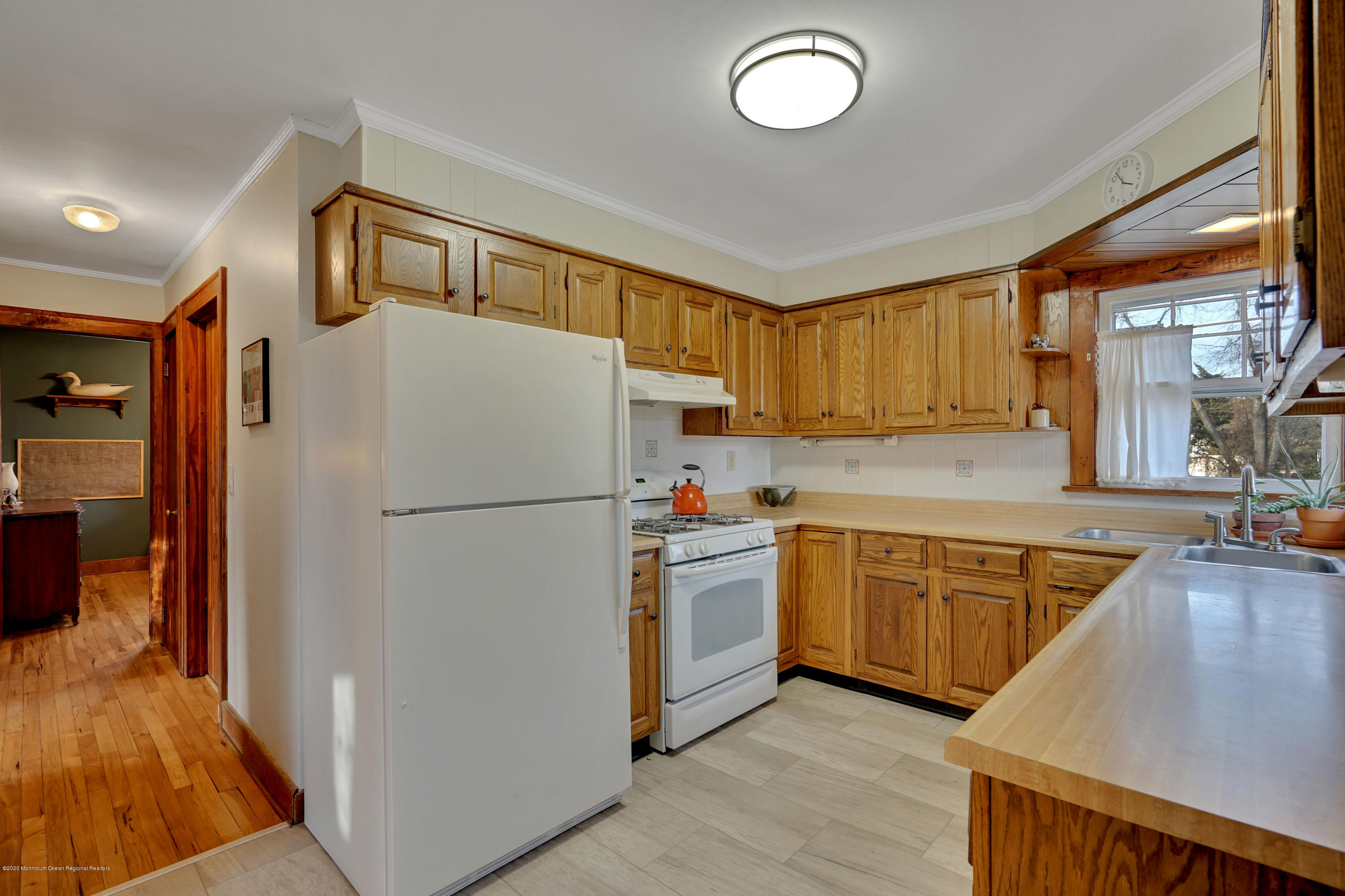 719 Howe Street Point Pleasant, NJ 08742 - Photo 17 of 28 016_dsc03493
