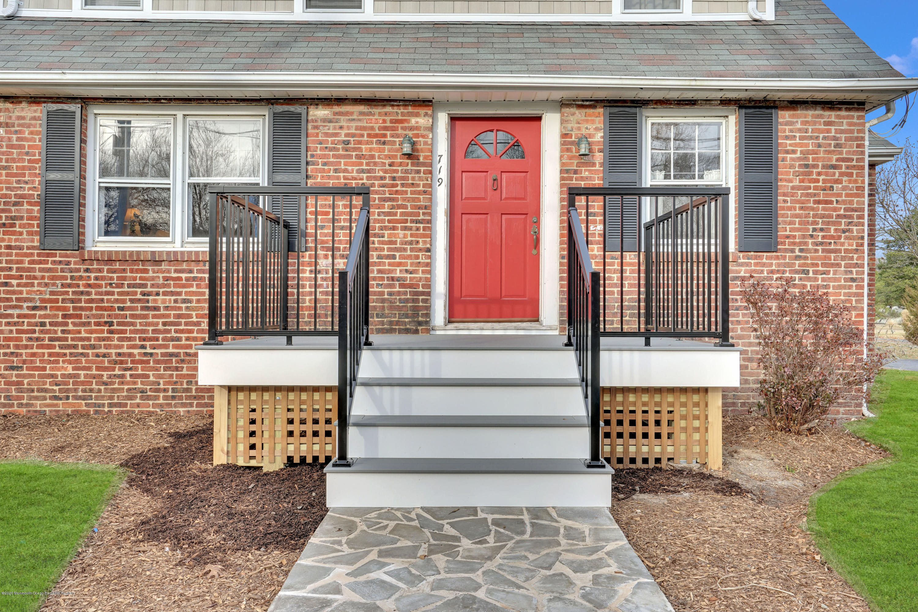 719 Howe Street Point Pleasant, NJ 08742 - Photo 4 of 28 004_dsc03403_1