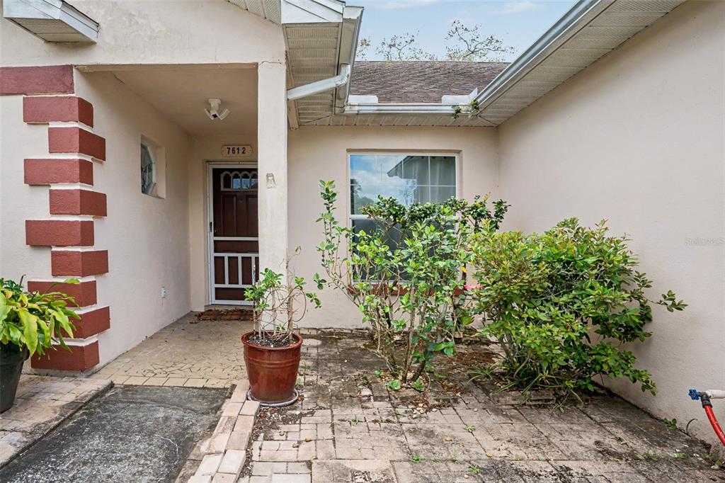 7612 High Pines Court Port Richey, FL 34668 - Photo 4 of 38 Gallery Image 4