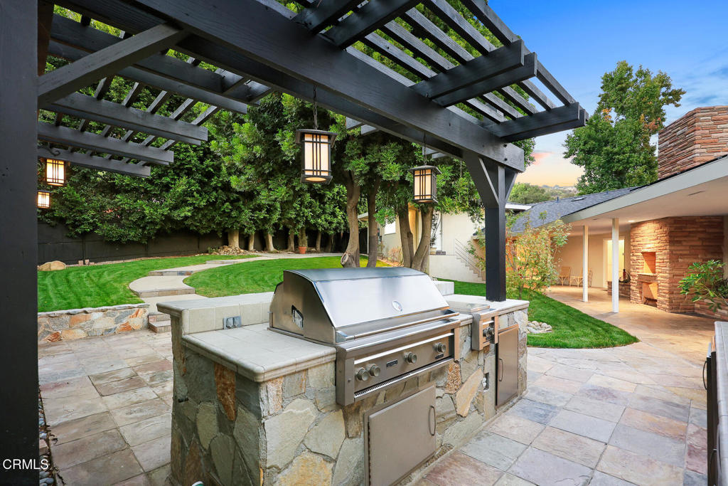 1620 Knollwood Drive Pasadena, CA 91103 - Photo 34 of 59 a view of yard with outdoor seating and green space