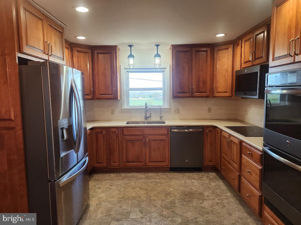 827 Disston View Drive Lititz, PA 17543 - Photo 14 of 37