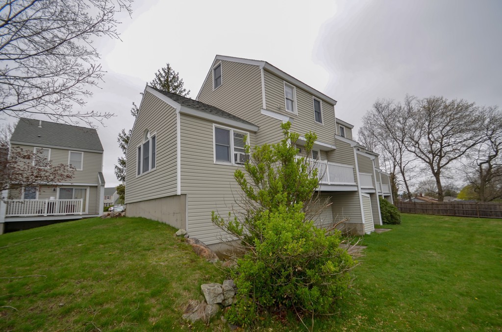 93 Victoria Heights Road, Unit 93 Boston, MA 02136 - Photo 12 of 23 Gallery Image 12