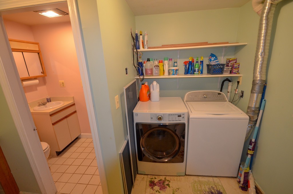 93 Victoria Heights Road, Unit 93 Boston, MA 02136 - Photo 14 of 23 Gallery Image 14