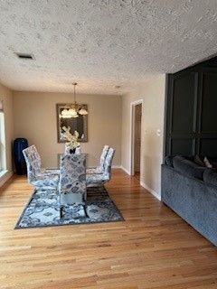 $350,000 | 2810 Poplar Creek Lane, Pearland, TX 77584