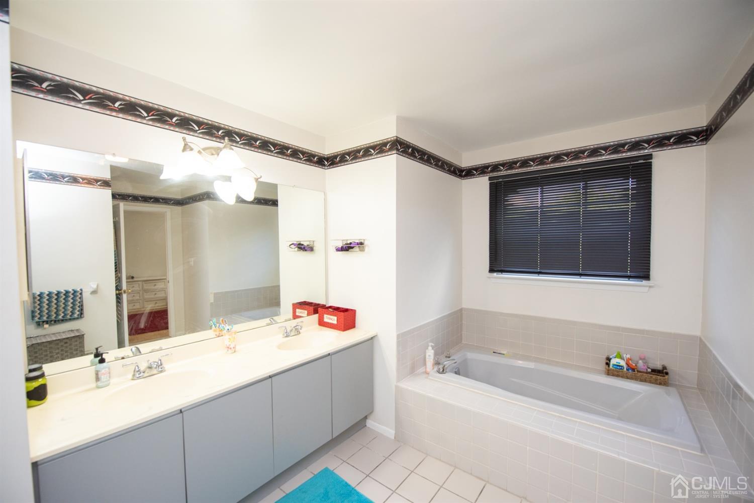 131 Nebula Road Piscataway, NJ 08854 - Photo 22 of 29 Gallery Image 22