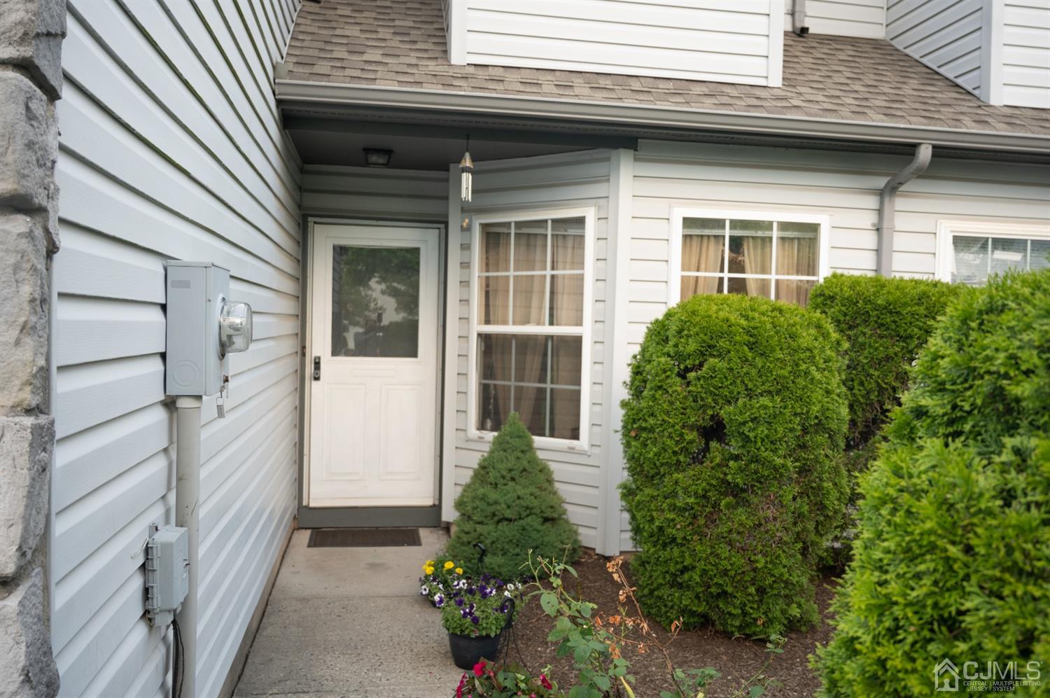 131 Nebula Road Piscataway, NJ 08854 - Photo 5 of 29 Gallery Image 5