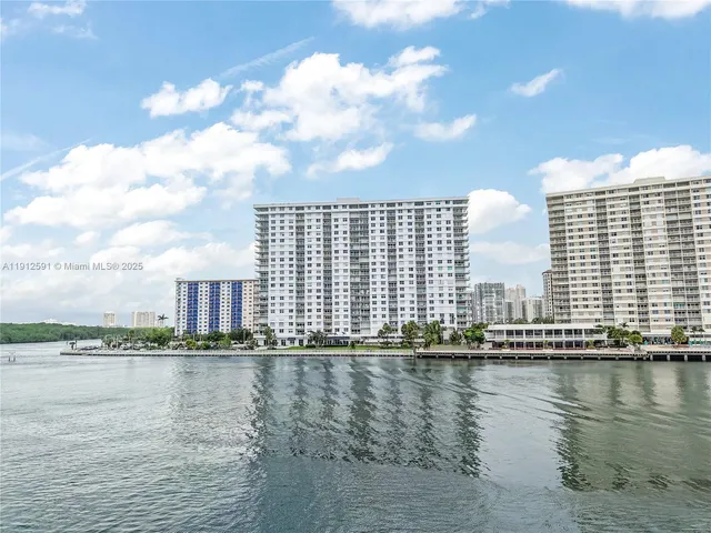 $229,999 | 500 Bayview Drive, Unit 117, Sunny Isles Beach, FL 33160
