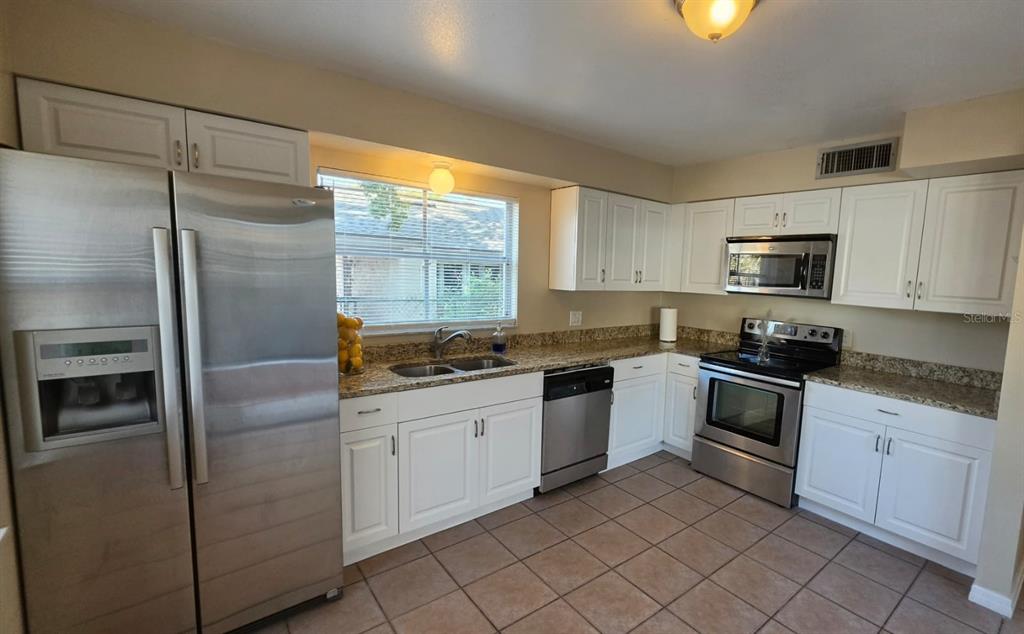 550 Windmeadows Street, Unit 550 Altamonte Springs, FL 32701 - Photo 6 of 35