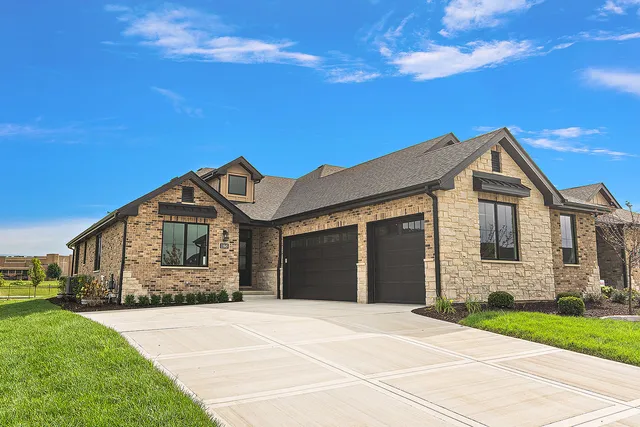 $998,000 | 11045 Lizmore Lane, Orland Park, IL 60467