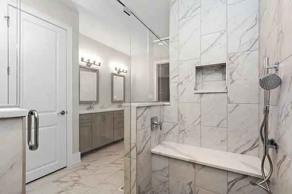 $949,000 | 11045 Lizmore Lane, Orland Park, IL 60467