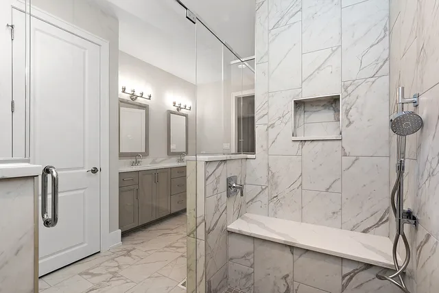 $998,000 | 11045 Lizmore Lane, Orland Park, IL 60467