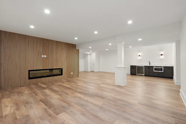 $998,000 | 11045 Lizmore Lane, Orland Park, IL 60467