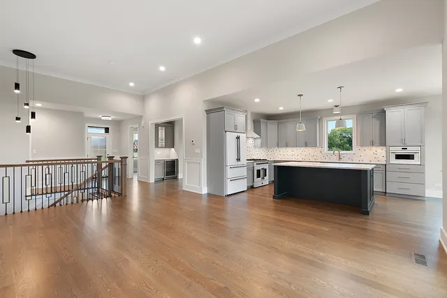 $998,000 | 11045 Lizmore Lane, Orland Park, IL 60467