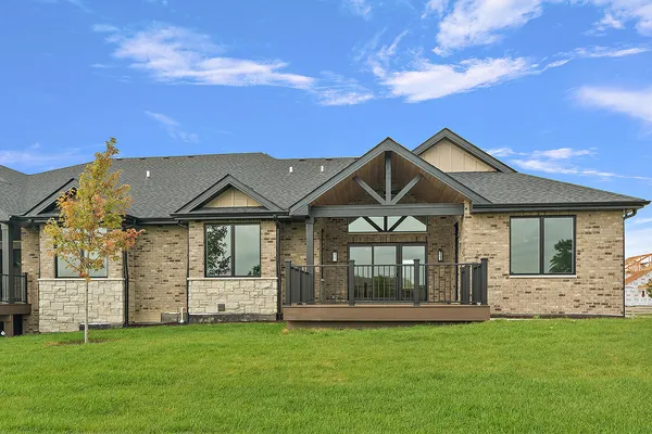 $949,000 | 11045 Lizmore Lane, Orland Park, IL 60467