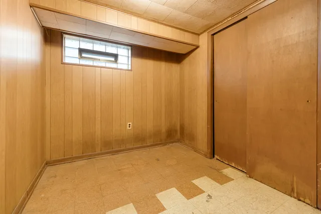 $159,900 | 8550 South Jeffery Boulevard, Chicago, IL 60617