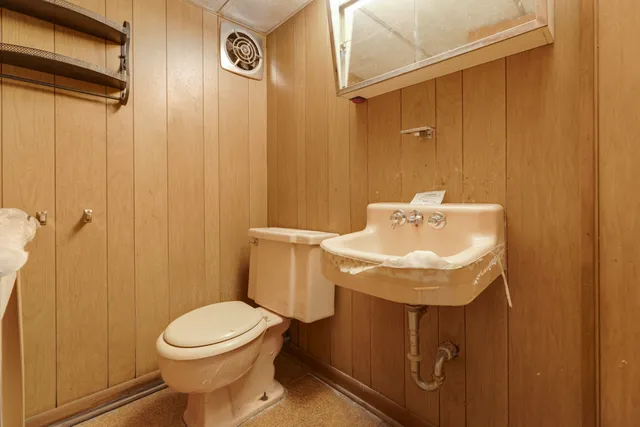 $159,900 | 8550 South Jeffery Boulevard, Chicago, IL 60617